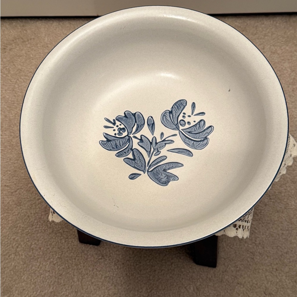 Vintage 3 Qt Pfaltzgraff Yorktowne Serving Mixing Bowl 12.25" Dia.